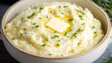 Purée De Pommes De Terre Au Casserole