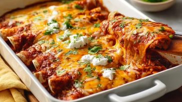 Enchiladas De Bœuf À La Sauce Rouge