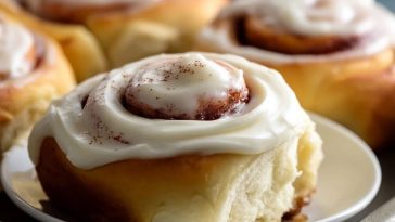 Glaçage au Fromage Frais pour Rouleaux à la Cannelle