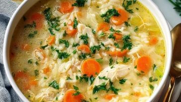 Soupe De Poulet Et Riz Maison